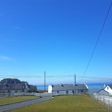 Wild Atlantic Way Cottage Dooagh Exterior photo
